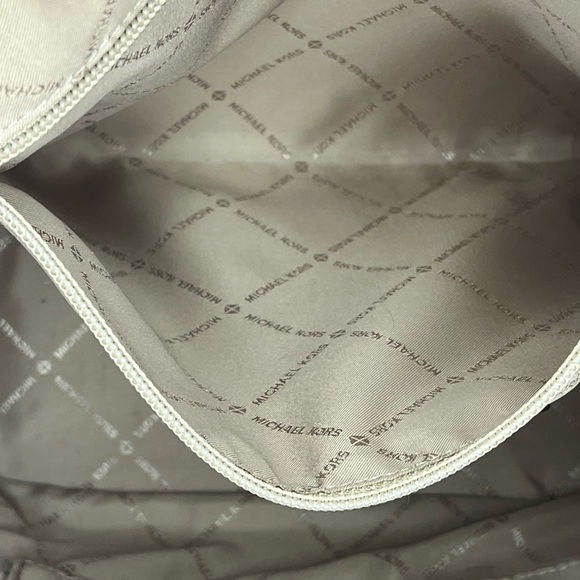 Michael Kors Pink and Gray Tote Bag Set - Picture 6 of 10